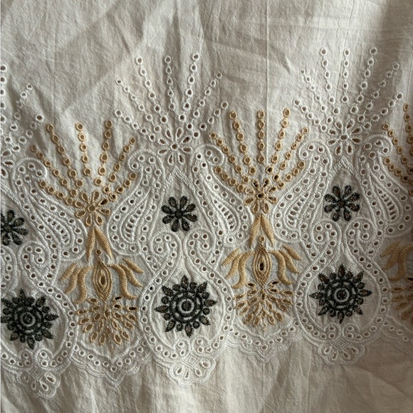 Democracy Women's Beige Embroidered Button Down Shirt S - Picture 10 of 13